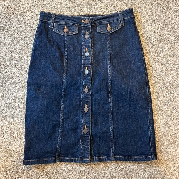 Banana Republic dark denim midi button down skirt. Sz 6/28. Like new condition - Picture 1 of 8